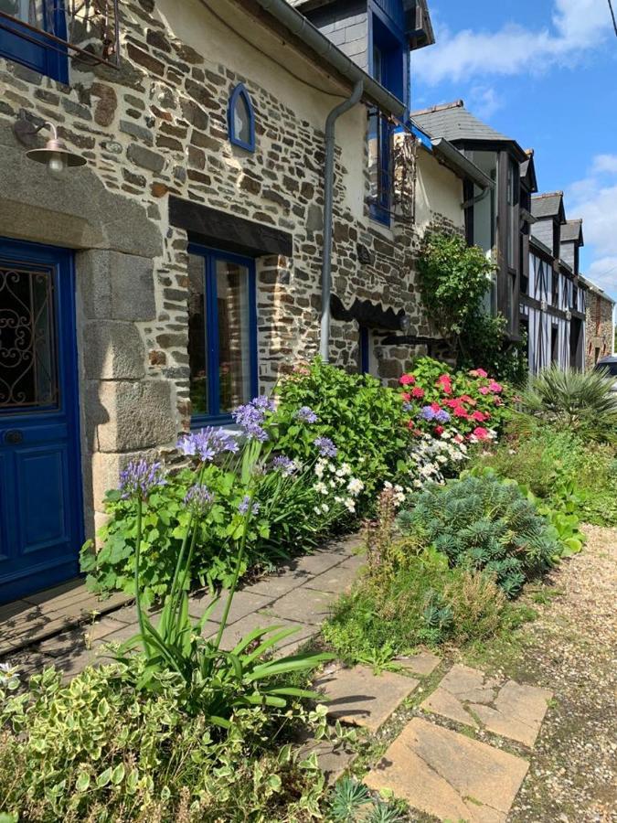 Maison En Pierre Dans Son Nid De Verdure Roz-Landrieux エクステリア 写真