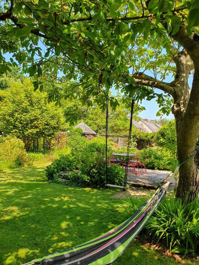 Maison En Pierre Dans Son Nid De Verdure Roz-Landrieux エクステリア 写真